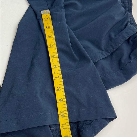 Nike Navy Blue Athletic Shorts zipper pockets L - Picture 5 of 9